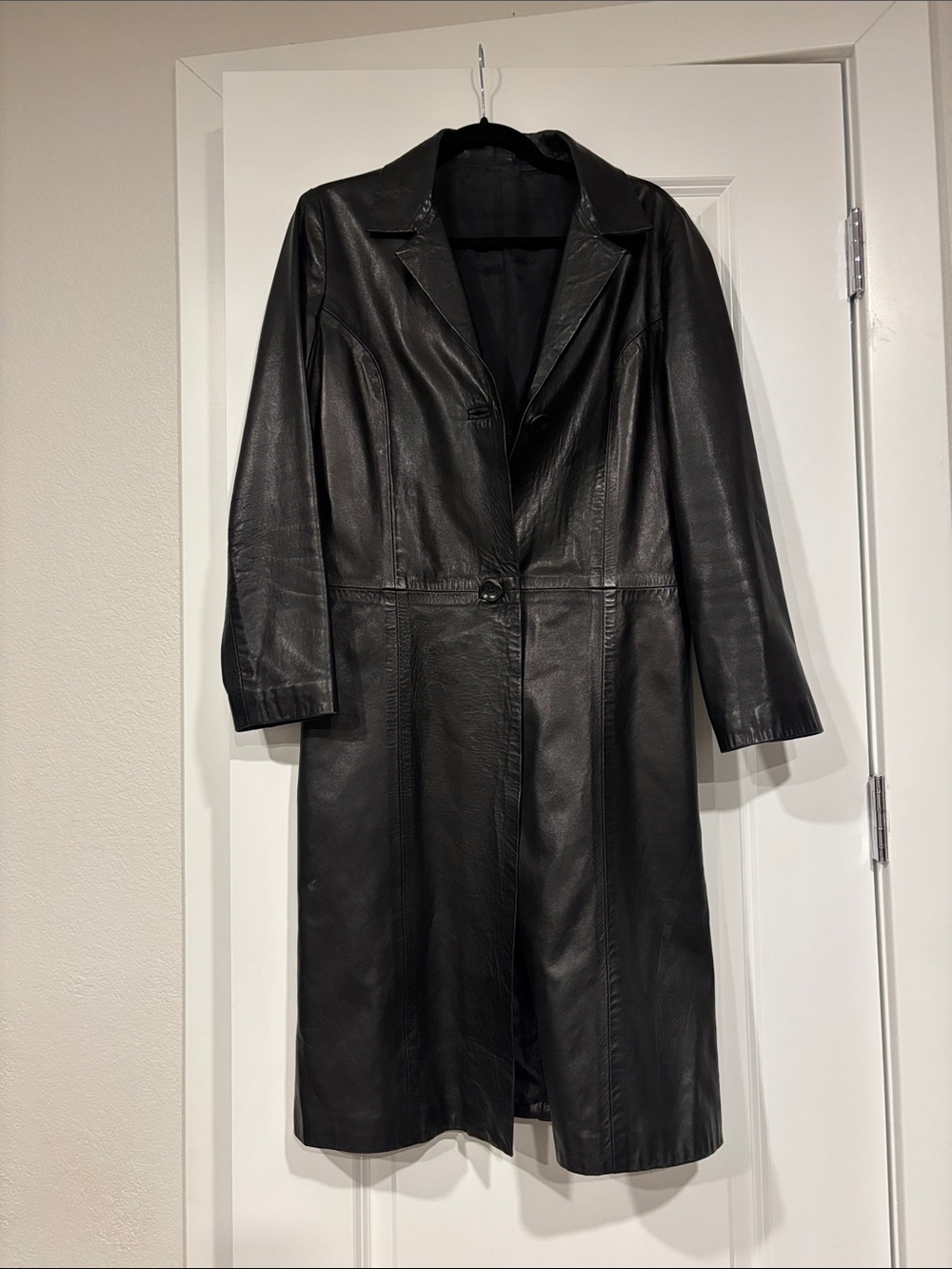 Women's Black Leather Long Coat - Sleek Single-Button Trench - Peter Cohen